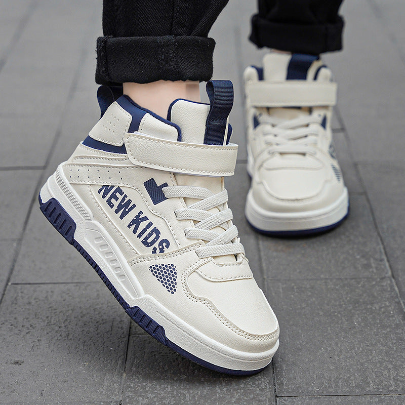 trendy-threeads Outdoor Sneakers