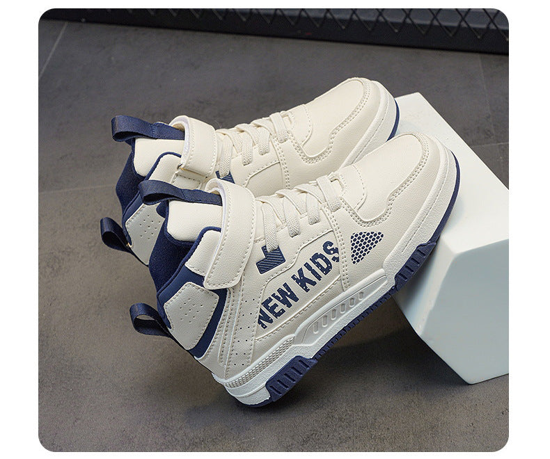trendy-threeads Outdoor Sneakers