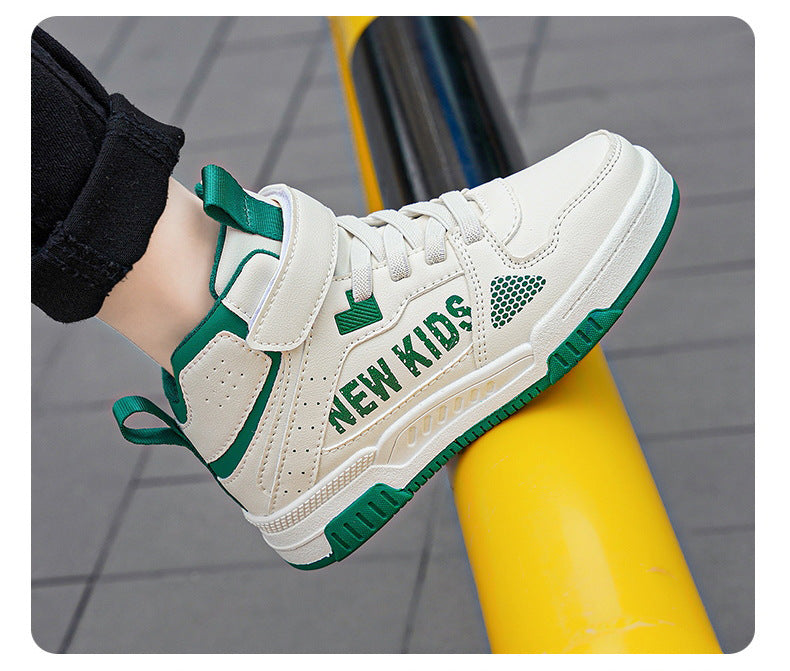 trendy-threeads Outdoor Sneakers